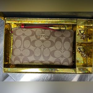 COACH New York Wristlet